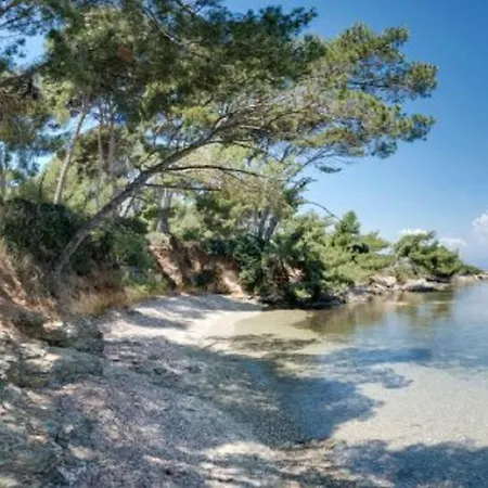 Vue 3 Mn A Pied De La Lumineux Et Moderne Bandol