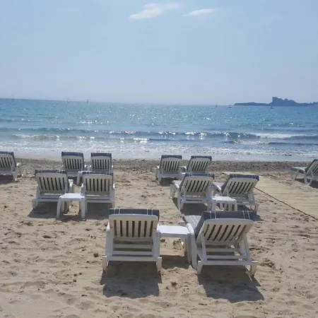 Vue 3 Mn A Pied De La Lumineux Et Moderne Bandol